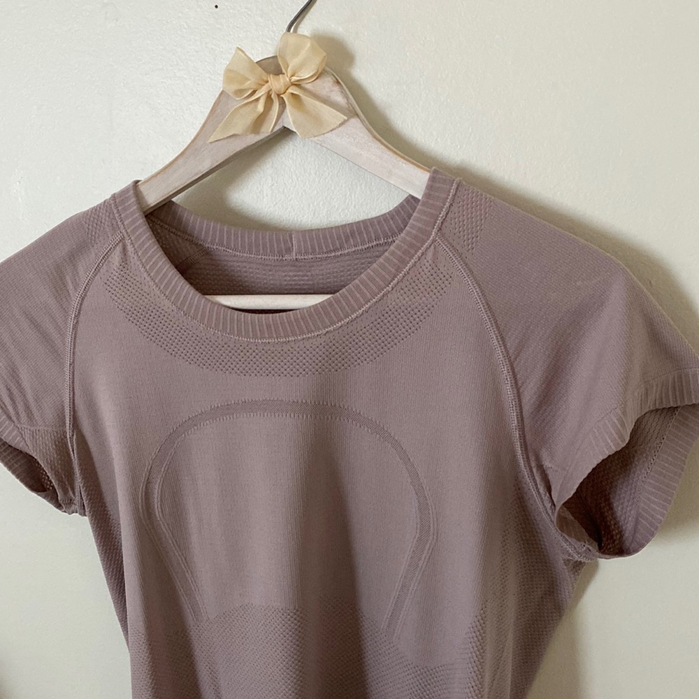 Lululemon Tee